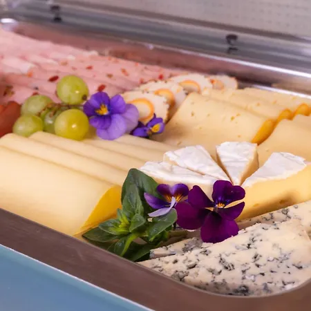 Gaestehaus Pilz ゲストハウス 3*