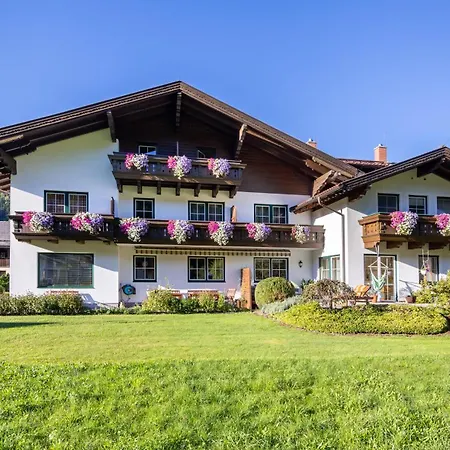 Gaestehaus Pilz 3* シュラートミンク