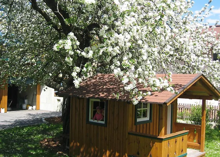 Gaestehaus Pilz 招待所 斯拉德明